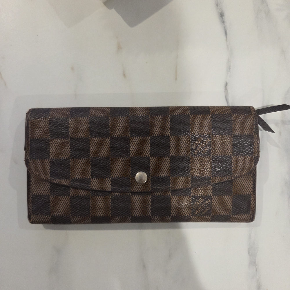 Authentic Louis Vuitton Emilie Wallet